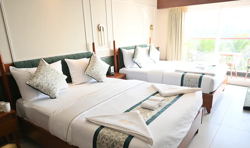 AC-Premium-4-Bed-Side-Sea-Facing-1